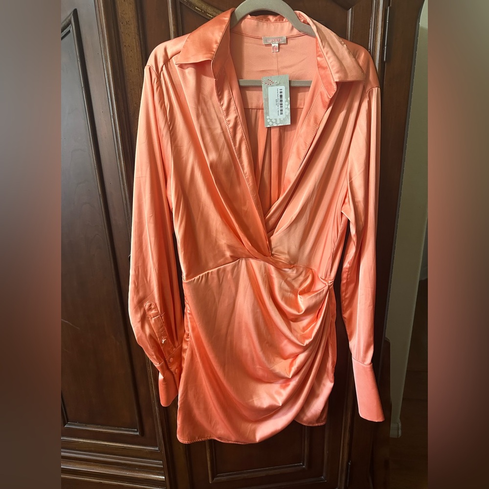 BNWT Women Silk Satin Full Sleeves Shirt Dress Vintage Solid Pleated Dress Mini